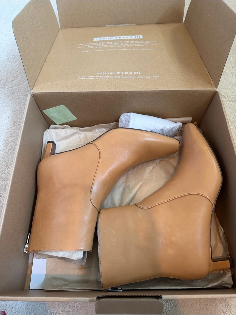 Madewell The Dimes Kitten-Heel Boot in Leather – Distant Sand – Size 9